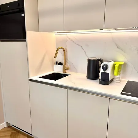 Baltic Wave B103 - Basen Sauna Parking Miedzyzdroje